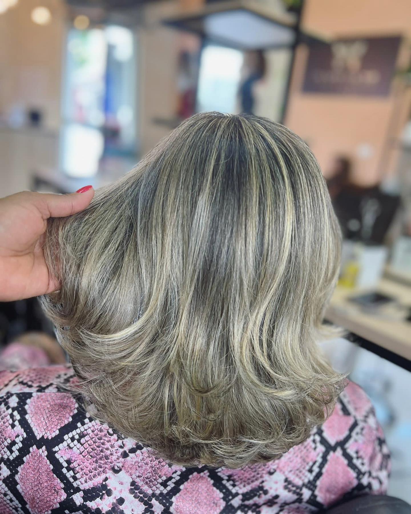 Retoque de Raiz na Mooca | Cabelo Impecável no Beauty C Studio Retoque de Raiz na Mooca | Cabelo Impecável no Beauty C Studio
