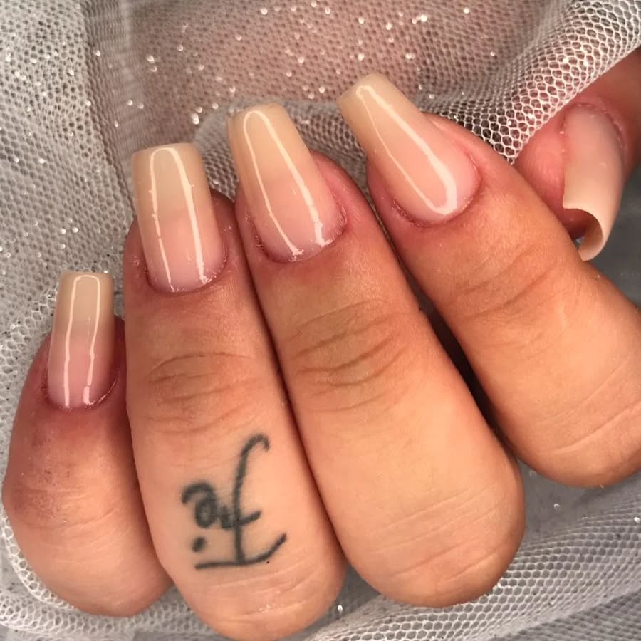 Manicure na Mooca | Unhas Perfeitas no Beauty C Studio Manicure na Mooca | Unhas Perfeitas no Beauty C Studio